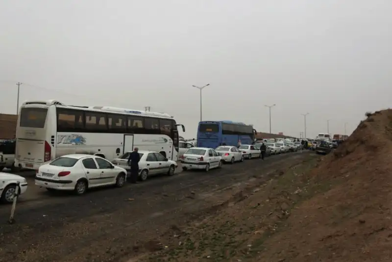 ترافیک سنگین در مسیر تهران–کرج پس از واژگونی اتوبوس