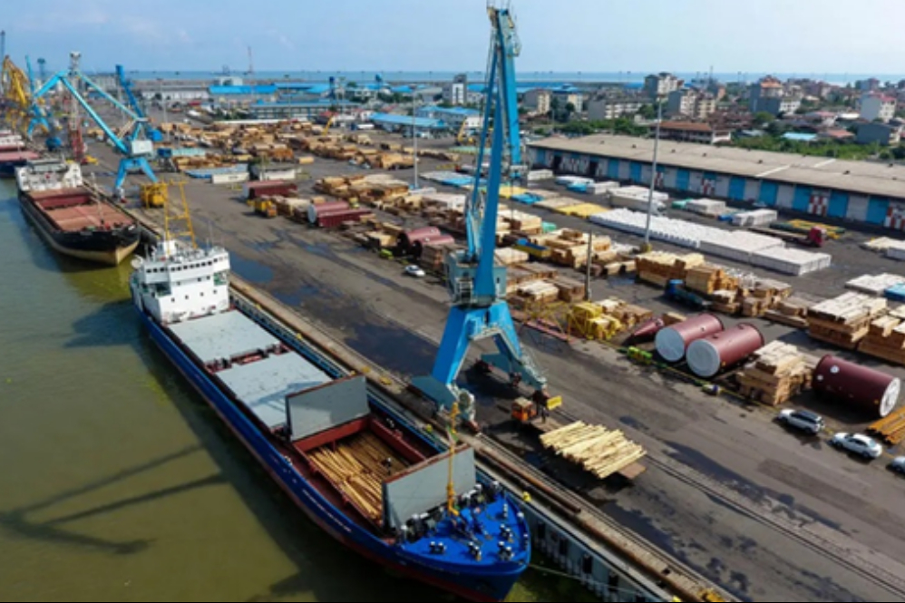 تزریق بیش از 20 هزار میلیارد تومان سرمایه به بنادر ایران