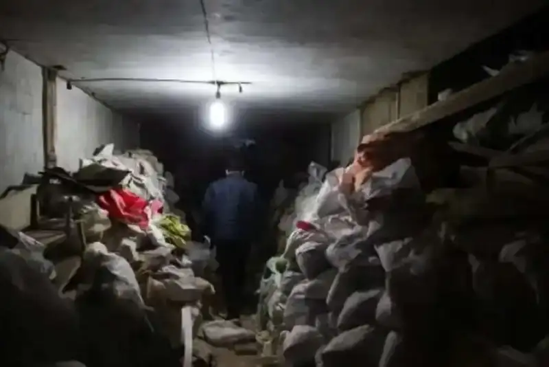 جزئیات کشف 5 هزار متر تونل غیرمجاز زیر بازار بزرگ تهران