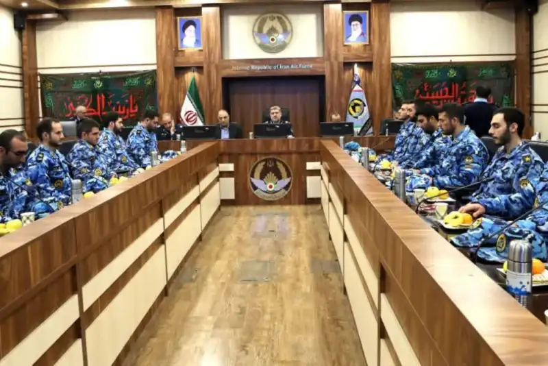 دفاع از کشور وظیفه مشترک همه ایرانیان است