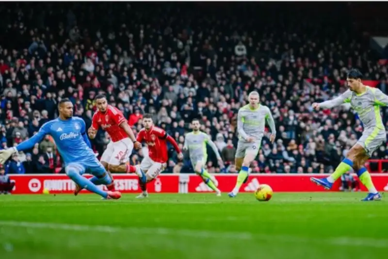 منچسترسیتی صدر جدول را پس گرفت