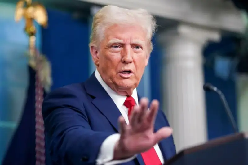 اظهارات عجیب ترامپ درباره ادامه انتشار اسناد پرونده اپستین