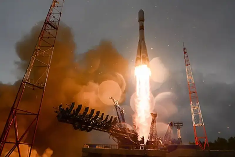 سه ماهواره ایرانی به فضا پرتاب شدند + فیلم