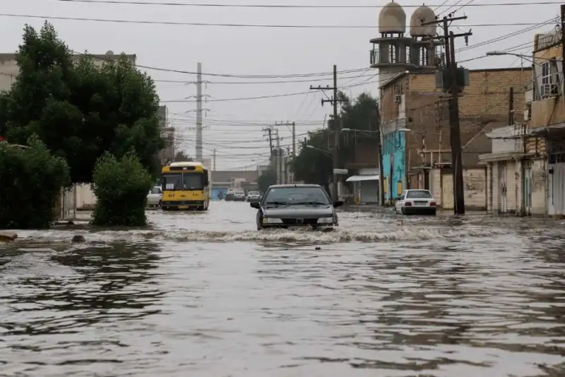 بارندگی شدید؛ 9 شهرستان خوزستان را آب‌گرفت