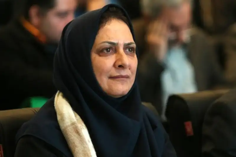 بحران بازار کار و سقوط طبقه متوسط به زیر خط فقر