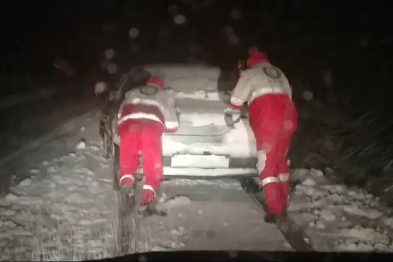 هشدار جدی پلیس درباره کولاک و یخبندان در جاده‌های 6 استان