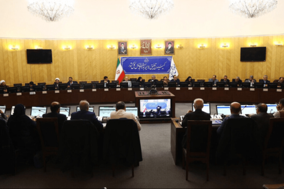 تصویب افزایش 30 درصدی حقوق‌ها در بودجه 1405