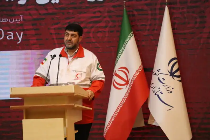 کولیوند: انبارهای پشتیبانی هلال‌احمر در سراسر کشور پُر است