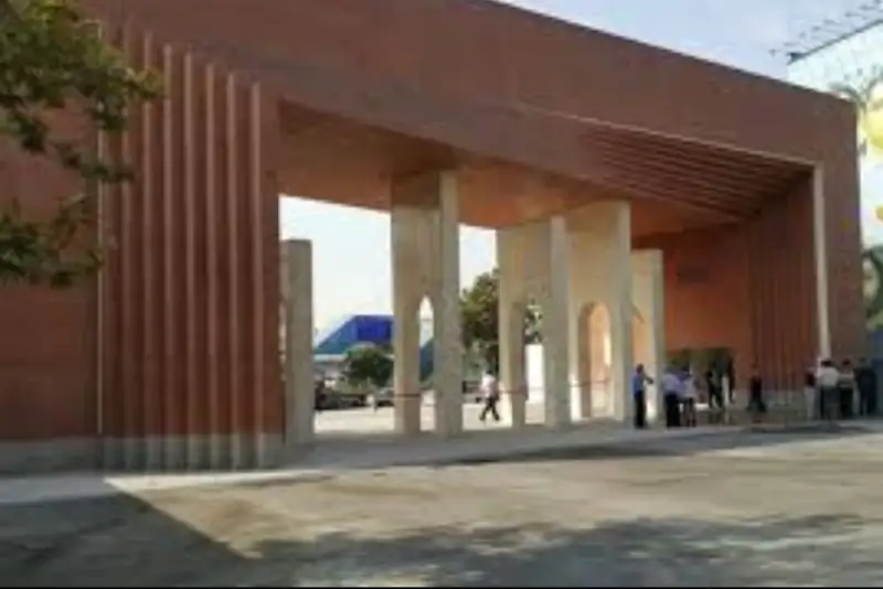 دانشجوی شریف بازداشت خود را تکذیب کرد