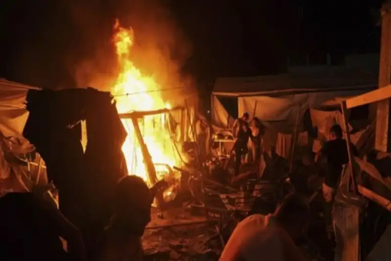 شروع سال نو میلادی در غزه با موشک‌های اسرائیلی