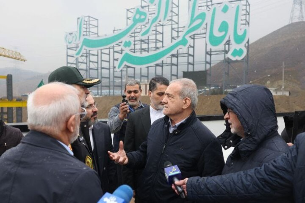 بازدید رئیس‌جمهور از شهرک 1500 واحدی فراجا