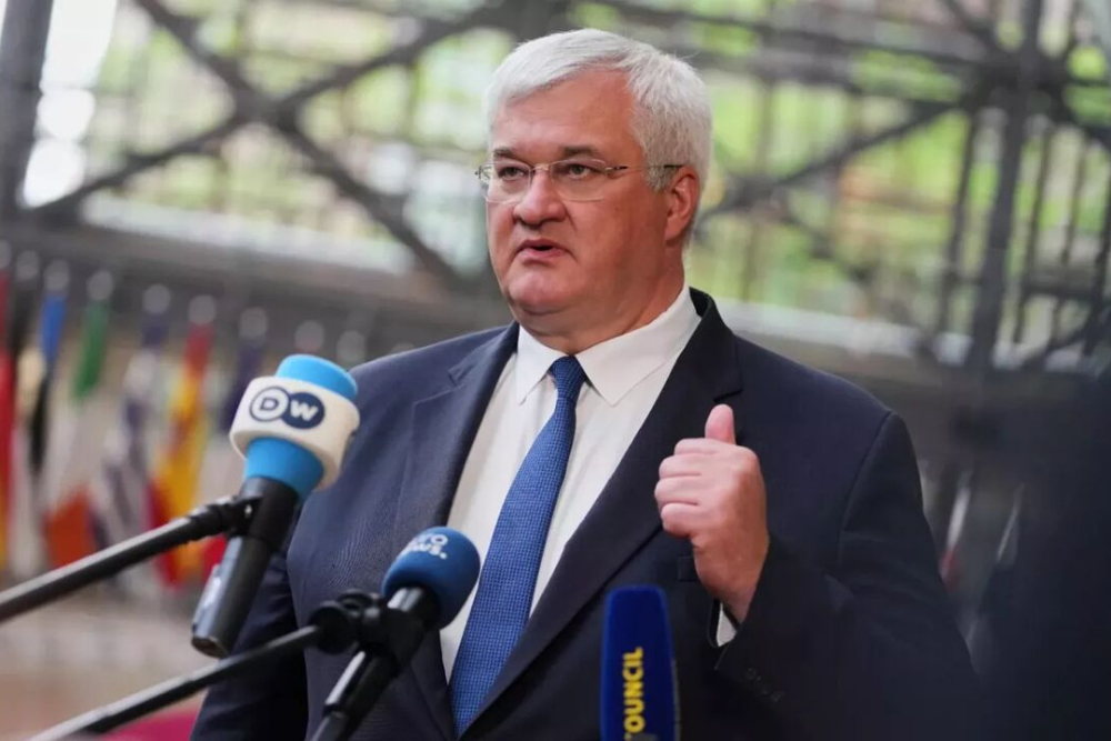 اوکراین: کی‌یف مشروعیت دولت مادورو را به رسمیت نمی‌شناسد!