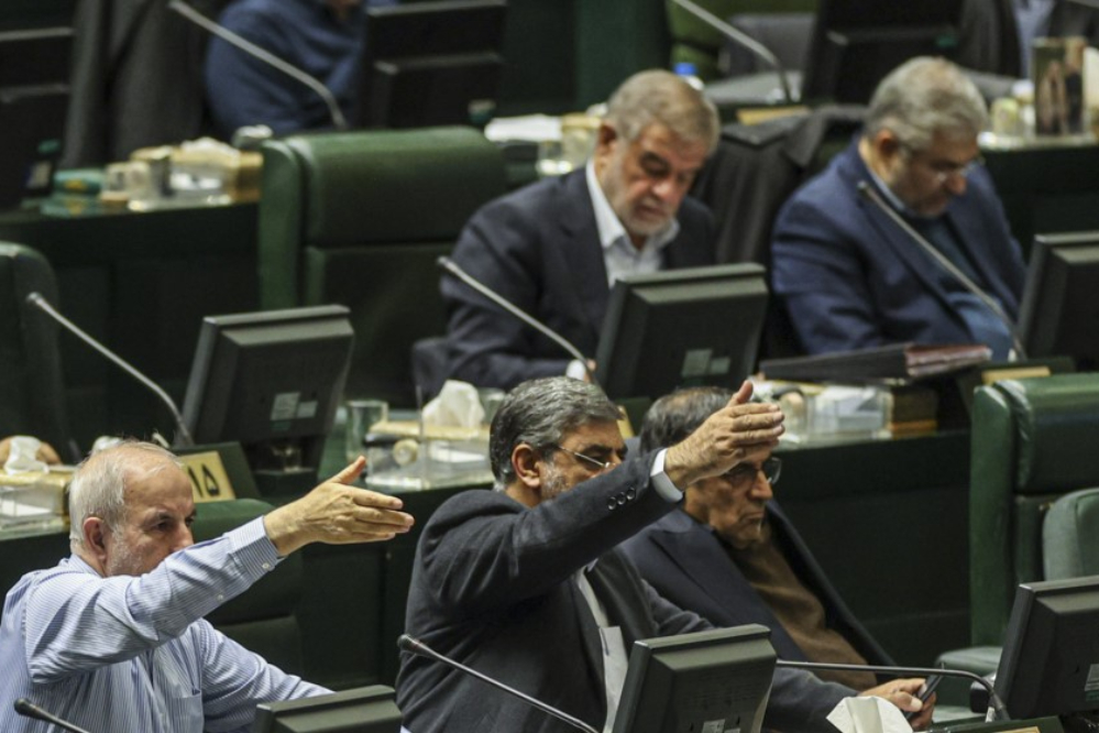 موافقت کمیسیون برنامه و بودجه با کلیات لایحه بودجه 1405 /نرخ ارز ترجیحی حذف شد