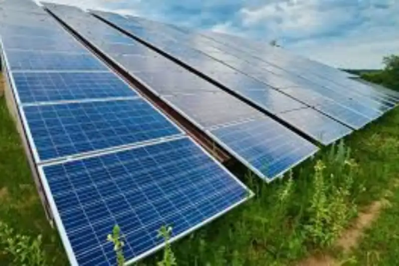 هزینه احداث نیروگاه خورشیدی 400 دلار به ازای هر کیلووات