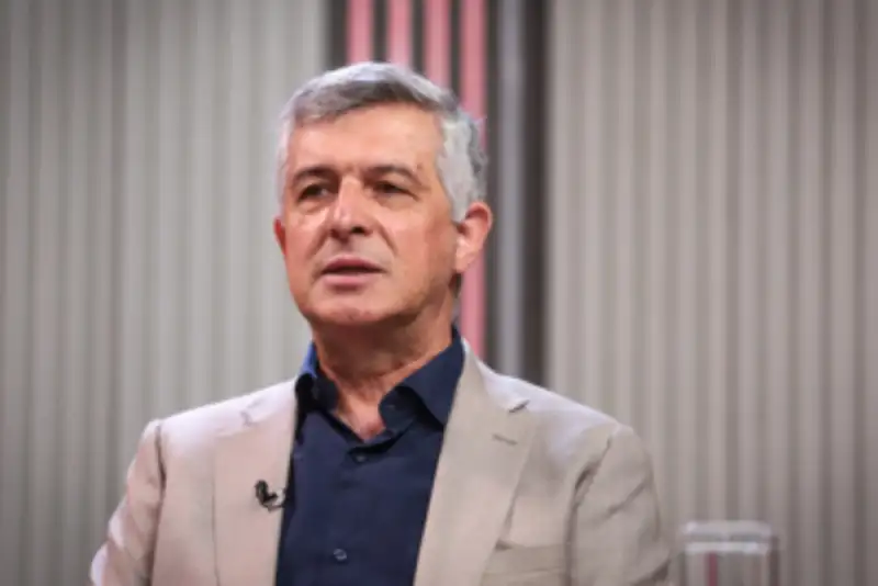 به رسمیت شناختن اعتراض گامی ضروری است