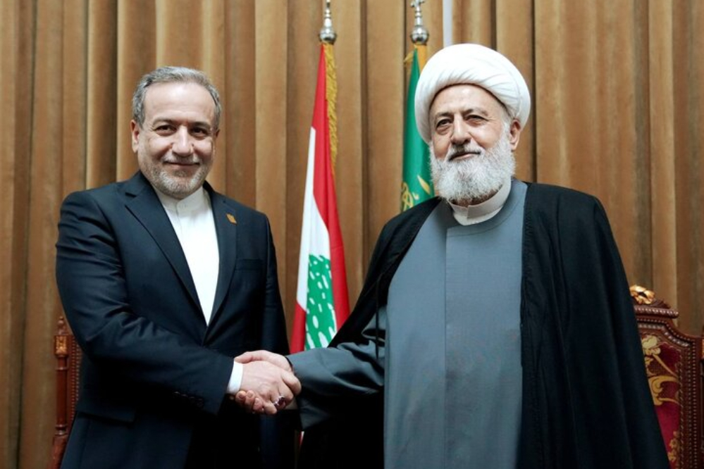 ארגצ'י נפגש עם השייח' עלי אל-חטיב בלבנון