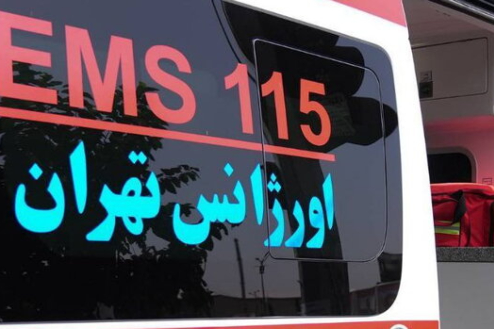 استقرار 11 آمبولانس در تجمع امروز میدان انقلاب