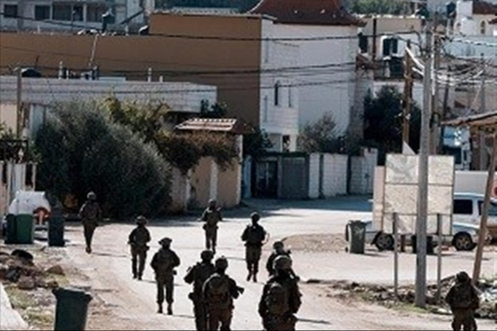 یورش صهیونیست‌ها به کرانه باختری با بمب صوتی