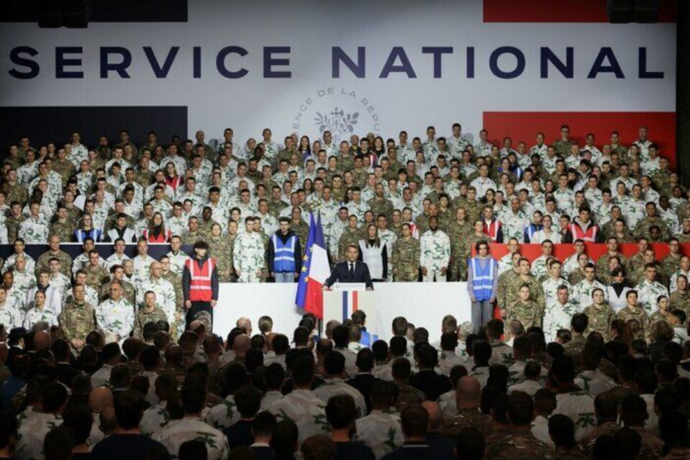 ثبت‌نام داوطلبانه خدمت سربازی در فرانسه