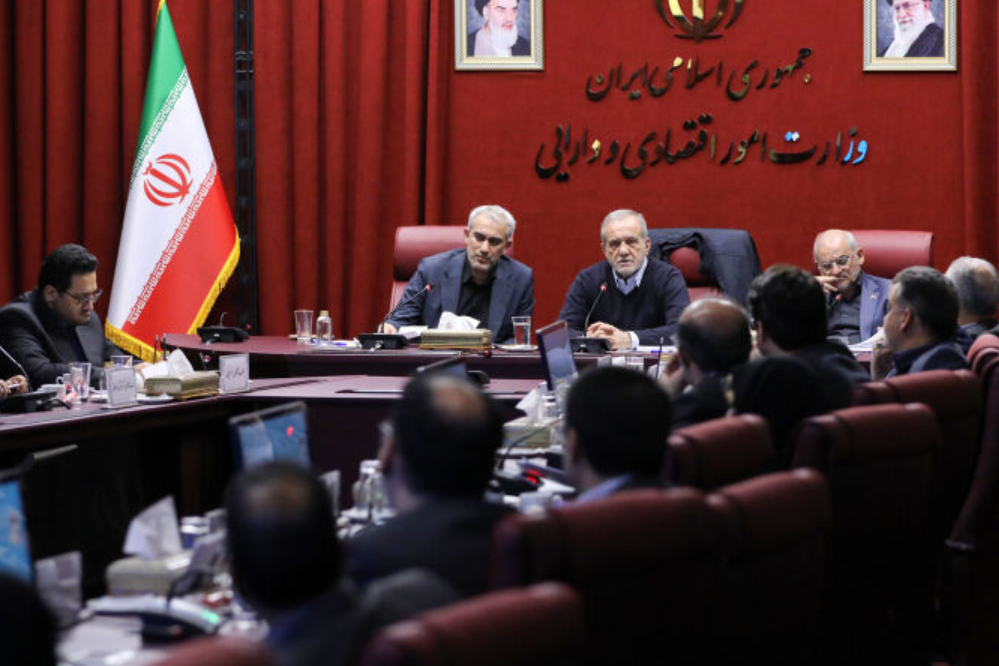 پزشکیان: اقدامات اقتصادی انجام شده دولت را به مردم شفاف بگویید