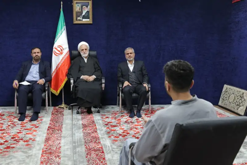 بازدید 5 ساعته رئیس قوه قضاییه از ندامتگاهِ متهمان تروریستی