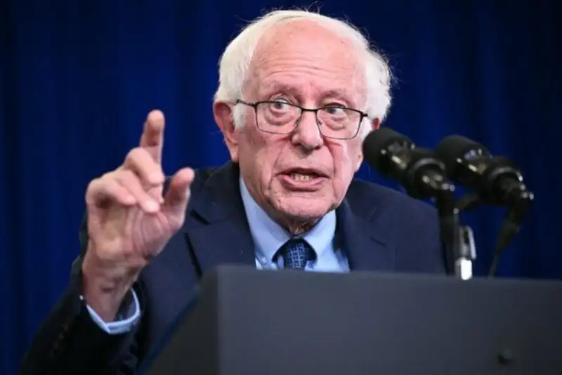برنی سندرز: مداخله نظامی در ایران شکست می‌خورد
