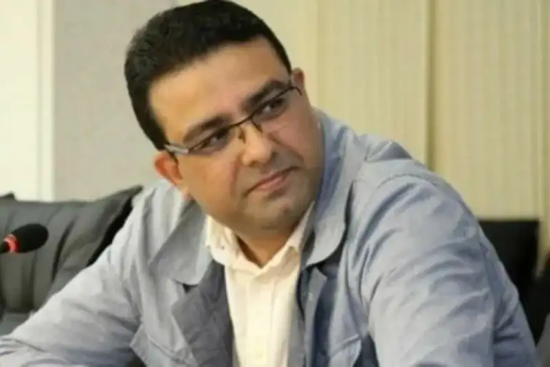 صدای اقتصاد بلندتر از سیاست