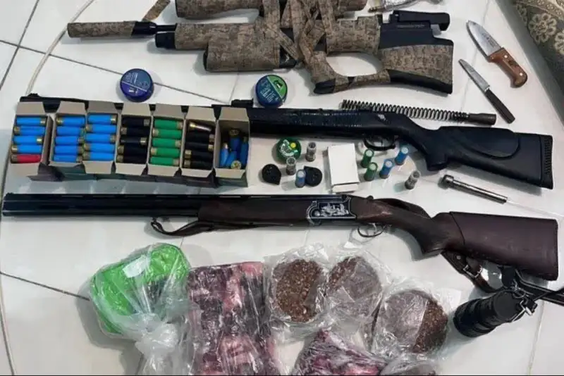 کشف سلاح وینچیستر و کلت از تروریست‌ مسلح در یزد