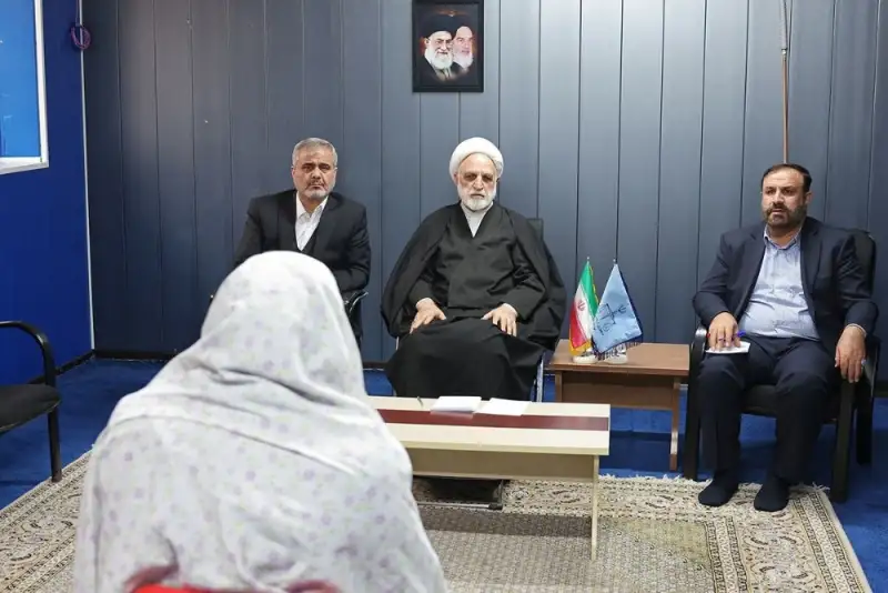 گفت‌وگوی رئیس قوه قضاییه با متهمان اغتشاشات اخیر