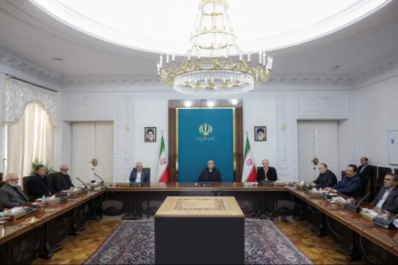 پزشکیان: بنا داریم یک بار برای همیشه مساله رانت و فساد را حل کنیم