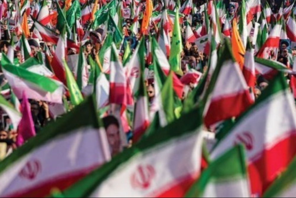 رسانۀ دفتر رهبر انقلاب خواص را به واکنش دعوت کرد