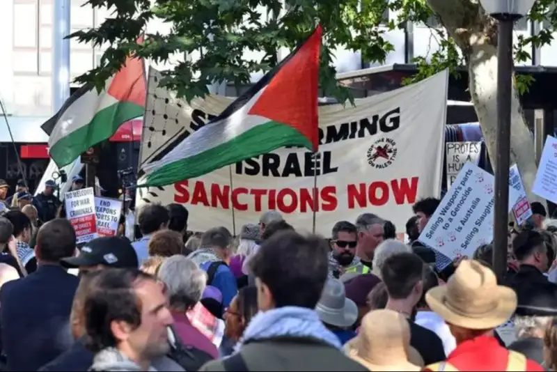 اعتراض صدها فعال استرالیایی علیه سفر هرتزوگ