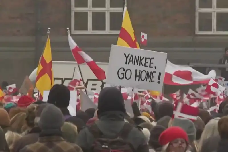 تظاهرات ضد آمریکایی در دانمارک؛ گرینلند فروشی نیست