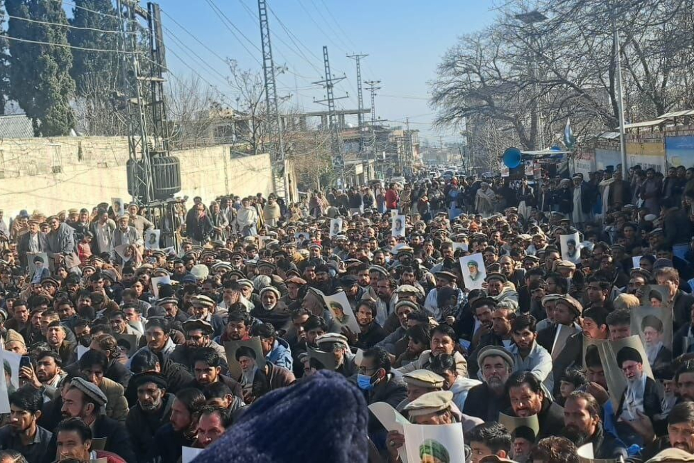 حمایت مردم پاکستان از ملت ایران و تجدید عهد با مقام معظم رهبری