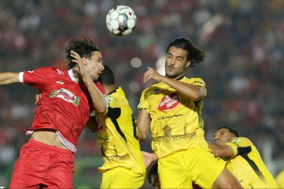 فجرسپاسی 2 -1 پرسپولیس ؛ سرخپوشان نیم فصل دوم را با شکست استارت زدند