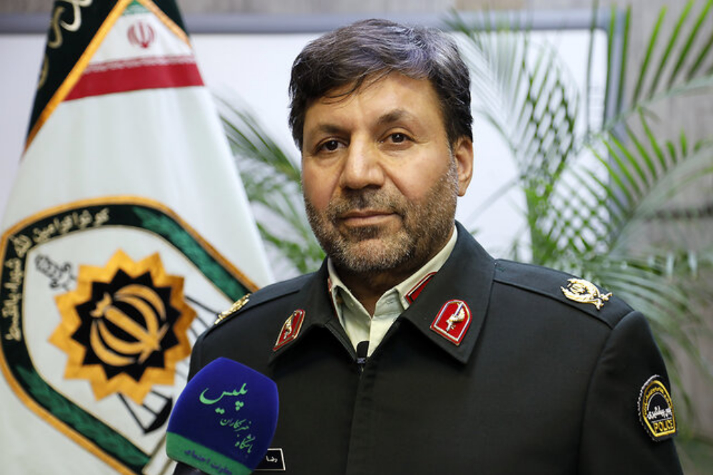 کشف 156 کیلوگرم روانگردان شیشه توسط پلیس فرودگاه