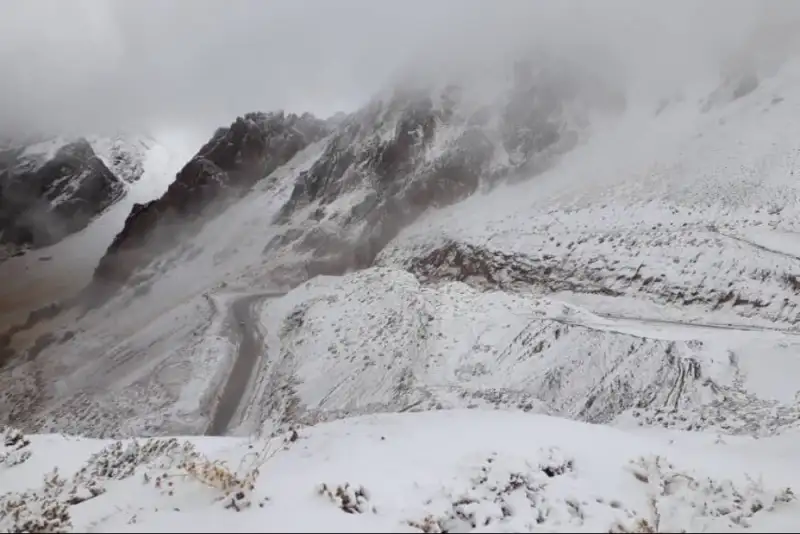 ارتفاع برف در یخچال‌های دنا به 6 متر رسید