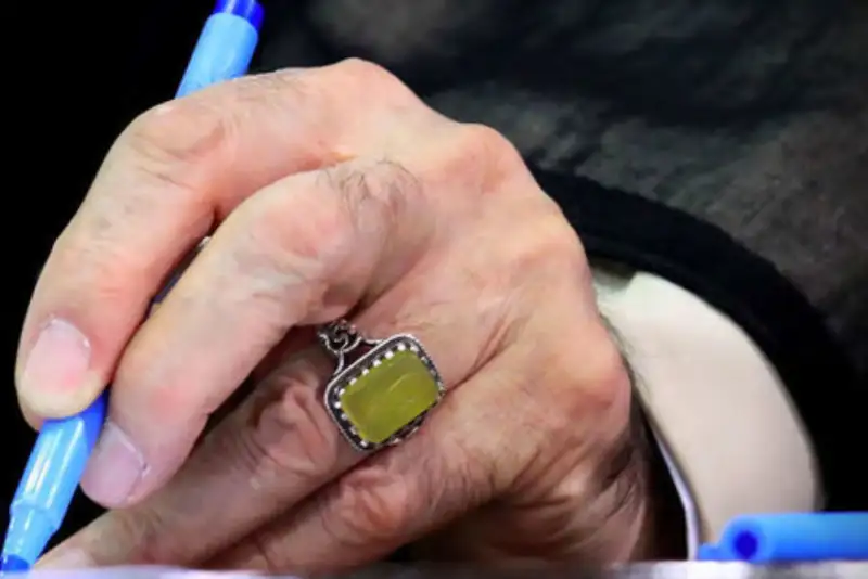 پیام تسلیت مقام معظم رهبری به حضرت آیت‌الله سیستانی درپی درگذشت برادر ایشان