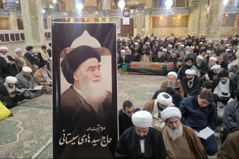 ‌پیکر برادر آیت‌الله سیستانی در قم تشییع شد