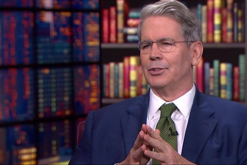 اعتراف وزیر خزانه‌داری آمریکا: تحریم‌ها مردم ایران را هدف قرار داده‌اند