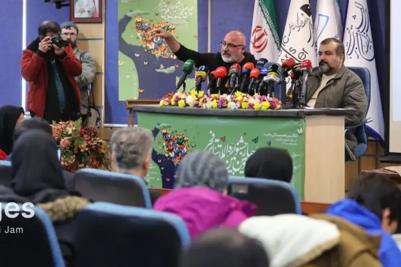 دبیر جشنواره تئاتر فجر: تاکنون هیچ گروهی انصراف نداده است