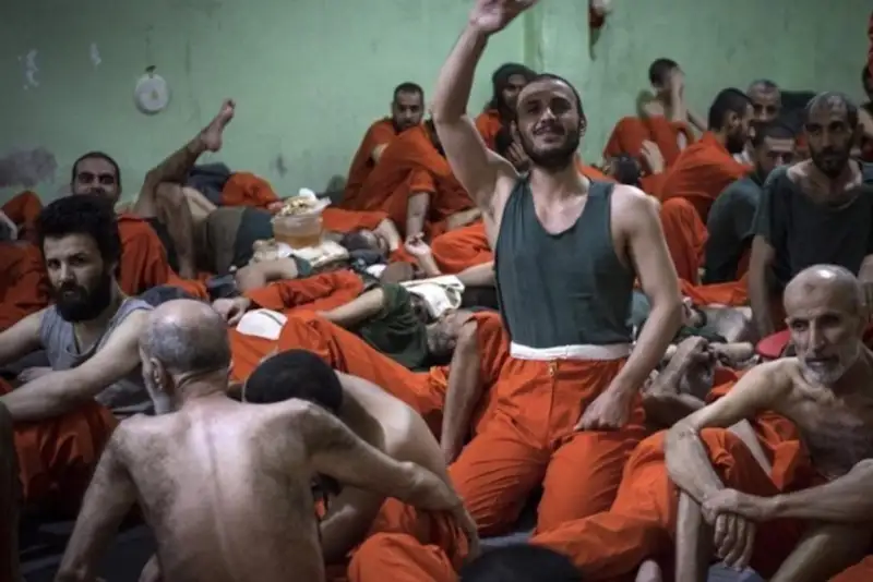 انتقال زندانی یا انتقال بحران؟