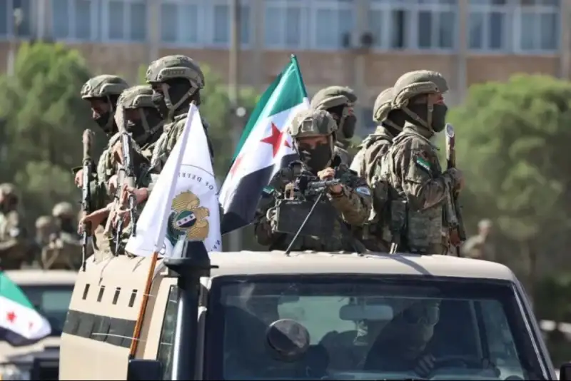 کشته و زخمی شدن 30 نظامی سوری در حمله پهپادی «قسد»