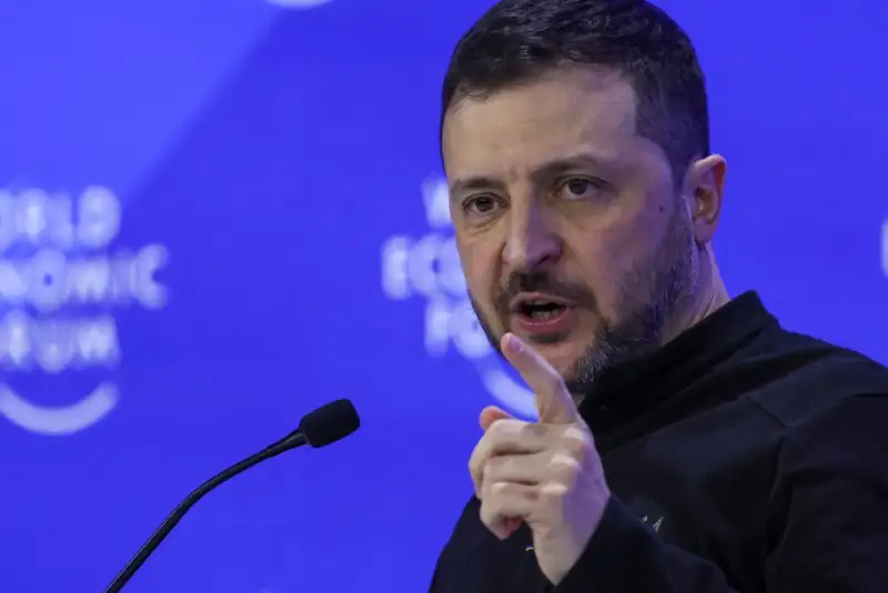 زلنسکی بار دیگر با خروج نیروهای اوکراینی از دونباس مخالفت کرد