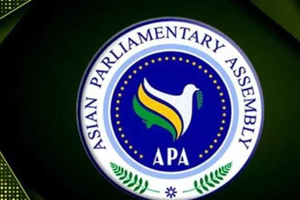 نایب‌رئیس مجلس برای حضور در شانزدهمین مجمع مجالس آسیایی عازم بحرین شد