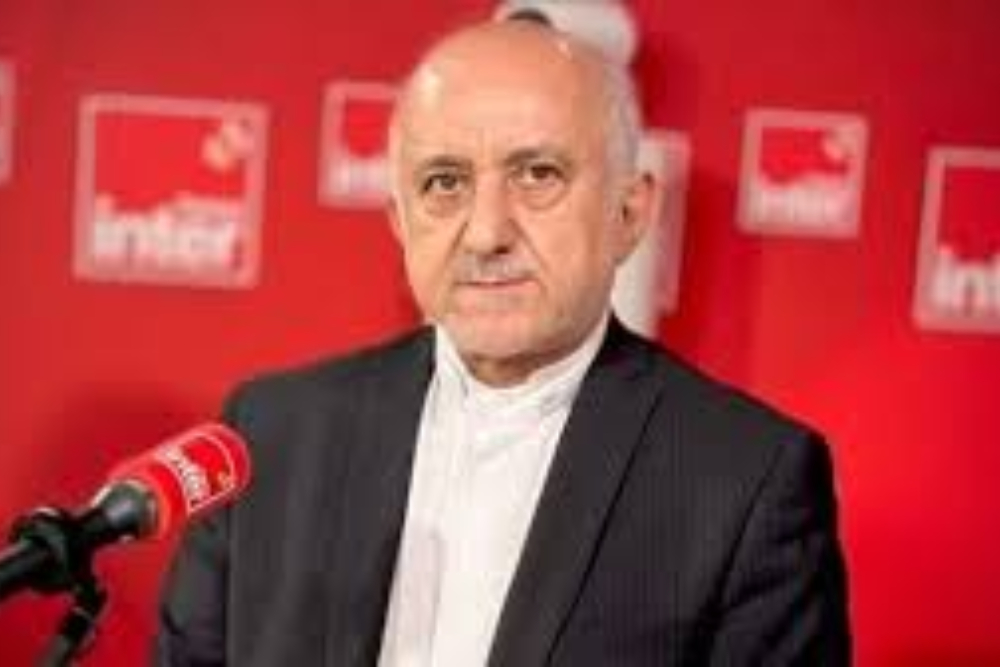 تظاهرات مسالمت‌آمیز با مداخله خارجی به آشوب مسلحانه کشیده شد