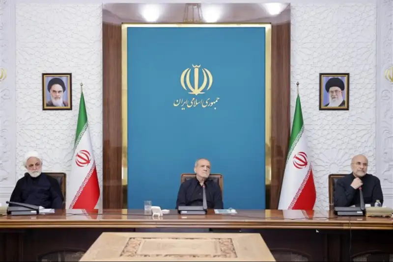 گزارش بانک مرکزی از بازار ارز به سران قوا