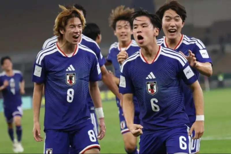 امیدهای ژاپن بر بام فوتبال آسیا