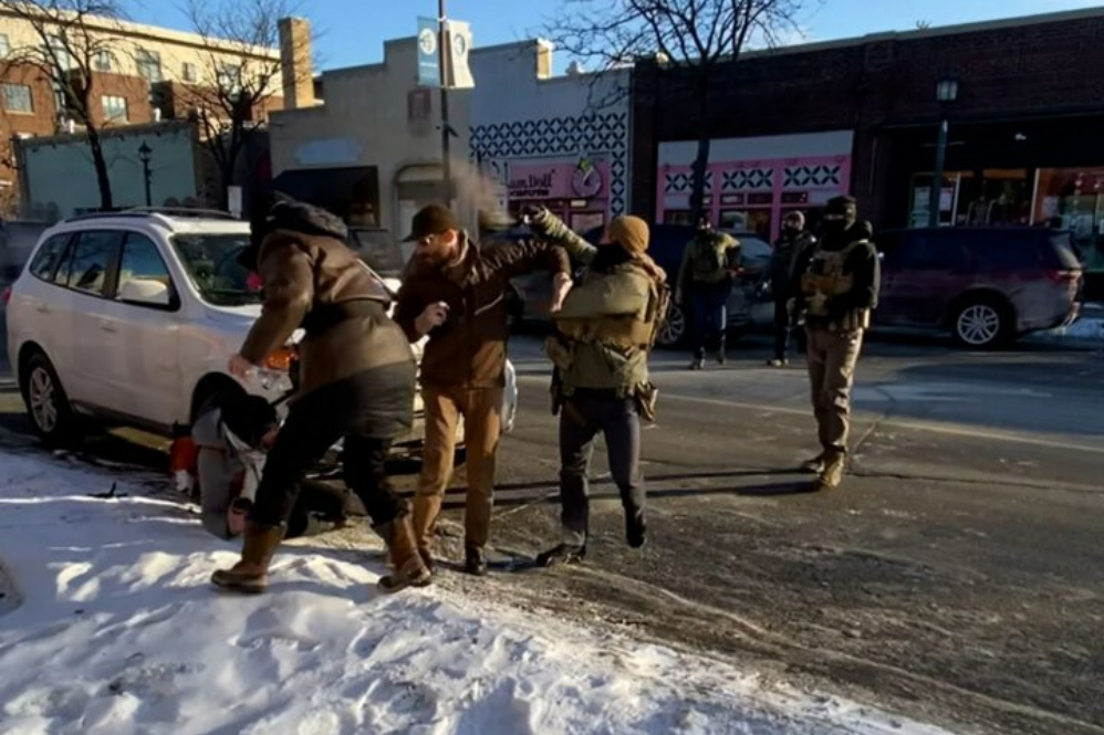 خانواده قربانی قتل پلیس آمریکا: ترامپ به دروغ‌گویی پایان دهد