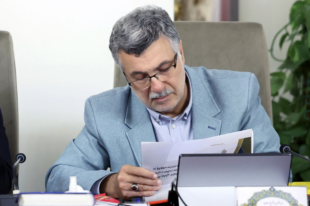 وزير الصحة الايراني يُثني على جهود القطاع الصحي في إنقاذ حياة آلاف المصابين في الحوادث الأخيرة